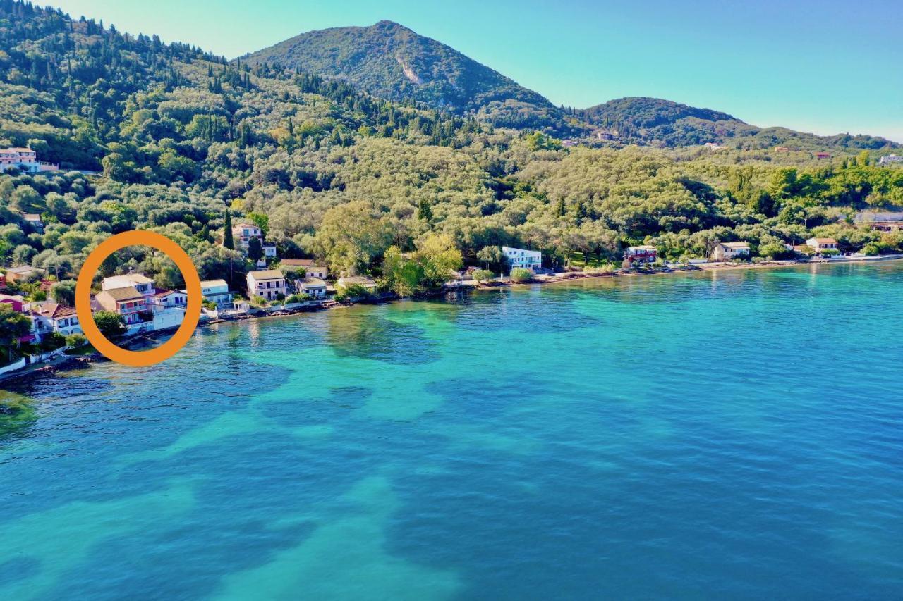 Seafront Villa Ourania Mesongí Exteriér fotografie