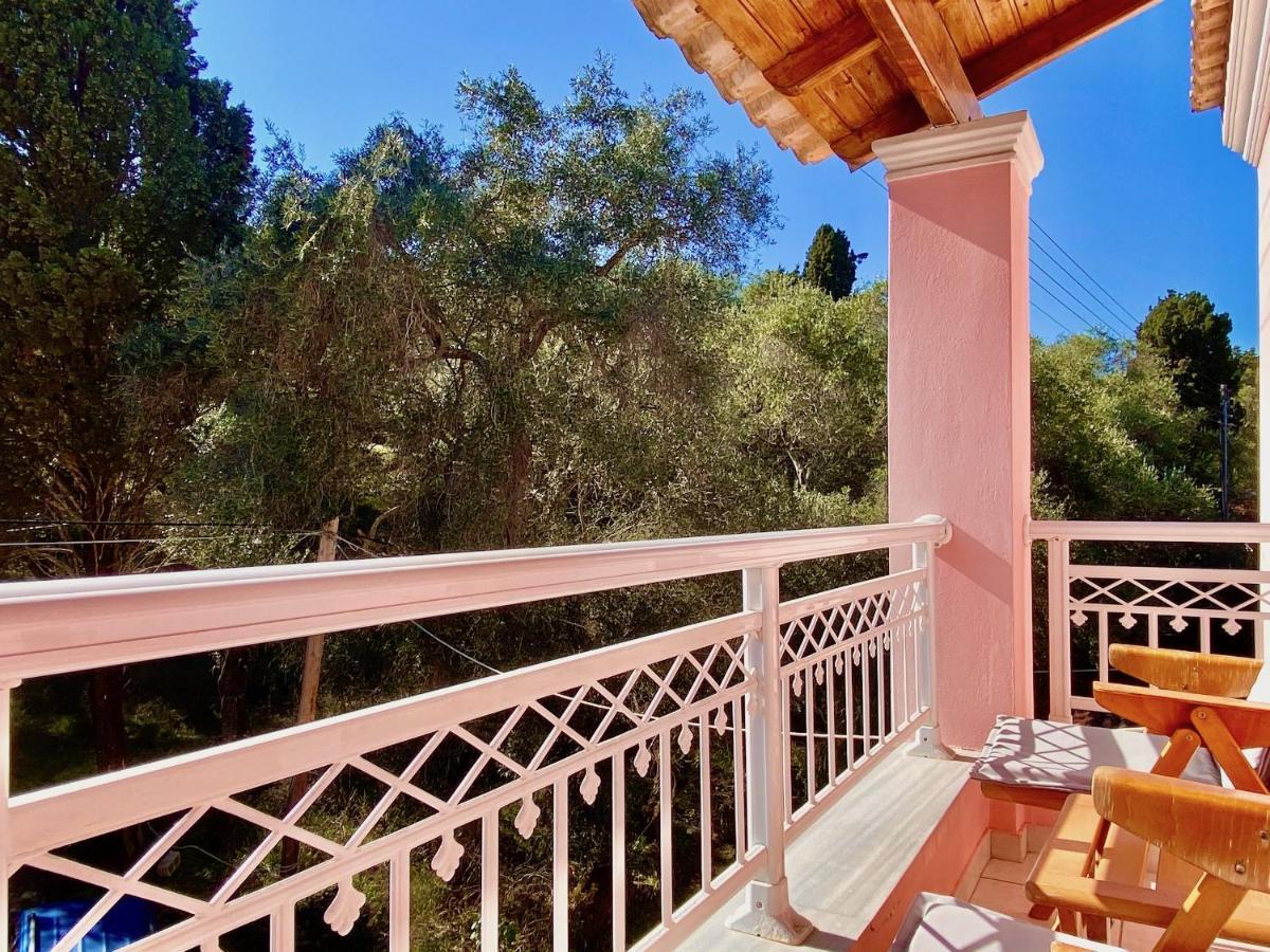 Seafront Villa Ourania Mesongí Exteriér fotografie